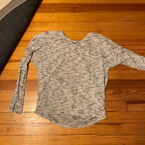 Lululemon long sleeve open back size 8